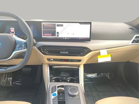 Used 2025 BMW i4 xDrive40i w/ Premium Package image 17