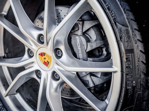 Used 2017 Porsche 911 Carrera image 57