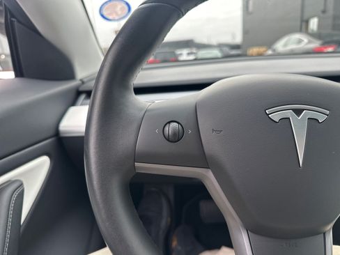 Used 2019 Tesla Model 3 AWD/4WD image 30