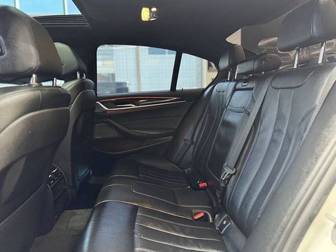 Used 2018 BMW 530e RWD image 22