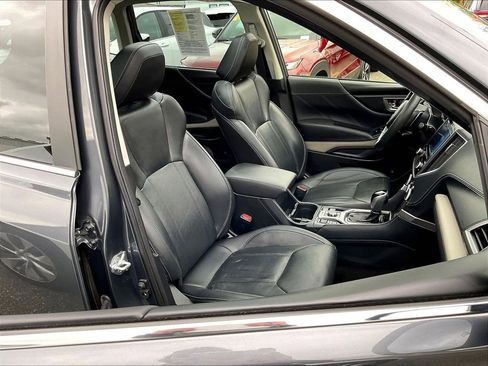 Used 2023 Subaru Forester Limited AWD/4WD image 11