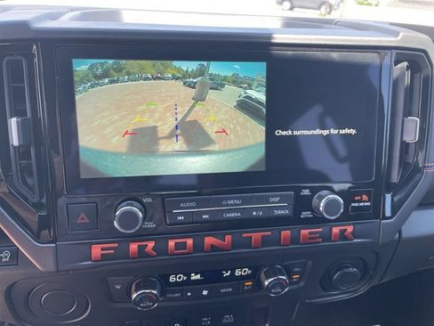 Used 2025 Nissan Frontier Pro-X RWD image 23