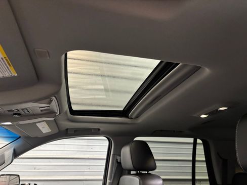 Used 2018 Chevrolet Tahoe LT w/ Luxury Package image 20