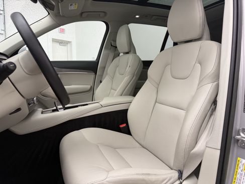 Used 2023 Volvo XC90 B6 Plus w/ Protection Package AWD/4WD image 6