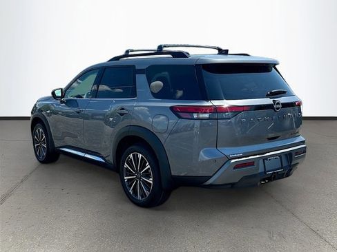 New 2026 Nissan Pathfinder Platinum FWD image 27