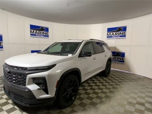 Used 2024 Chevrolet Traverse RS w/ LPO, Floor Liner Package image 6