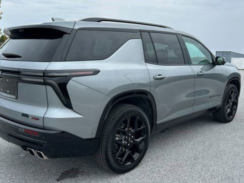 Certified 2024 Chevrolet Traverse RS w/ LPO, Floor Liner Package image 3