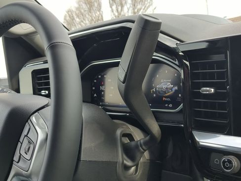 New 2026 Chevrolet Silverado 2500 LTZ w/ LTZ Premium Package AWD/4WD image 16