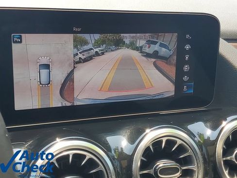 Used 2023 Mercedes-Benz GLA 250 image 25