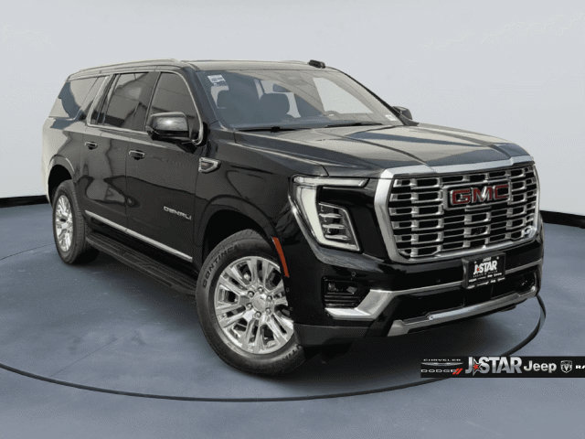 Used 2025 GMC Yukon XL Denali AWD/4WD image 3