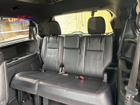 Used 2017 Dodge Grand Caravan GT FWD image 8