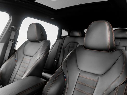 Used 2023 BMW X4 M40i image 3