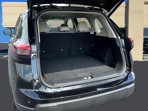 Used 2025 Nissan Rogue SV AWD/4WD image 8