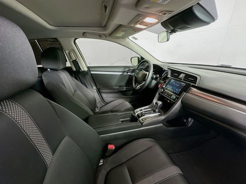 Used 2020 Honda Civic EX image 27