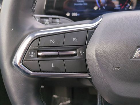 Certified 2025 Chevrolet Equinox LT image 28