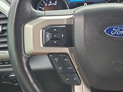 Certified 2022 Ford F350 Lariat w/ Lariat Value Package AWD/4WD image 25