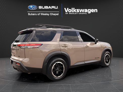 Used 2023 Nissan Pathfinder Rock Creek AWD/4WD image 7