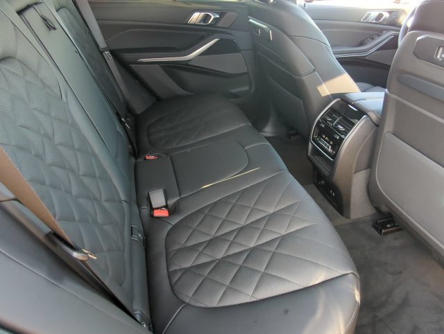 Used 2026 BMW X5 xDrive40i w/ Executive Package AWD/4WD image 13