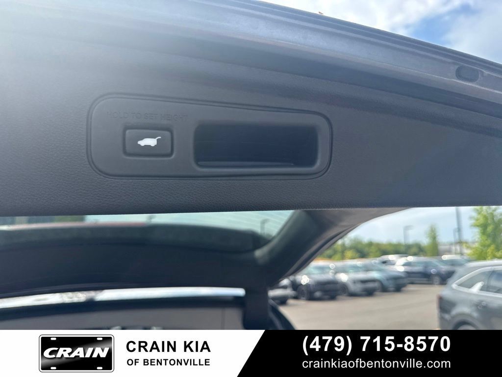 Used 2024 Honda Odyssey Elite image 35