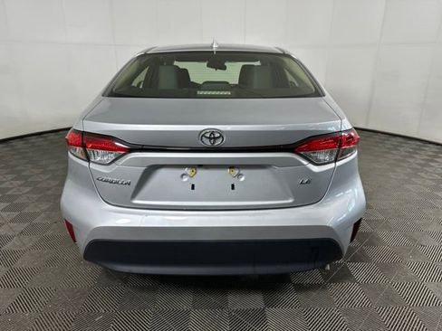 Used 2023 Toyota Corolla LE w/ LE Convenience Package image 4