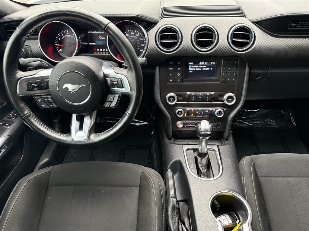 Used 2020 Ford Mustang Coupe RWD image 19