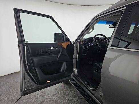 Used 2012 INFINITI QX56 2WD w/ Theater Pkg image 21