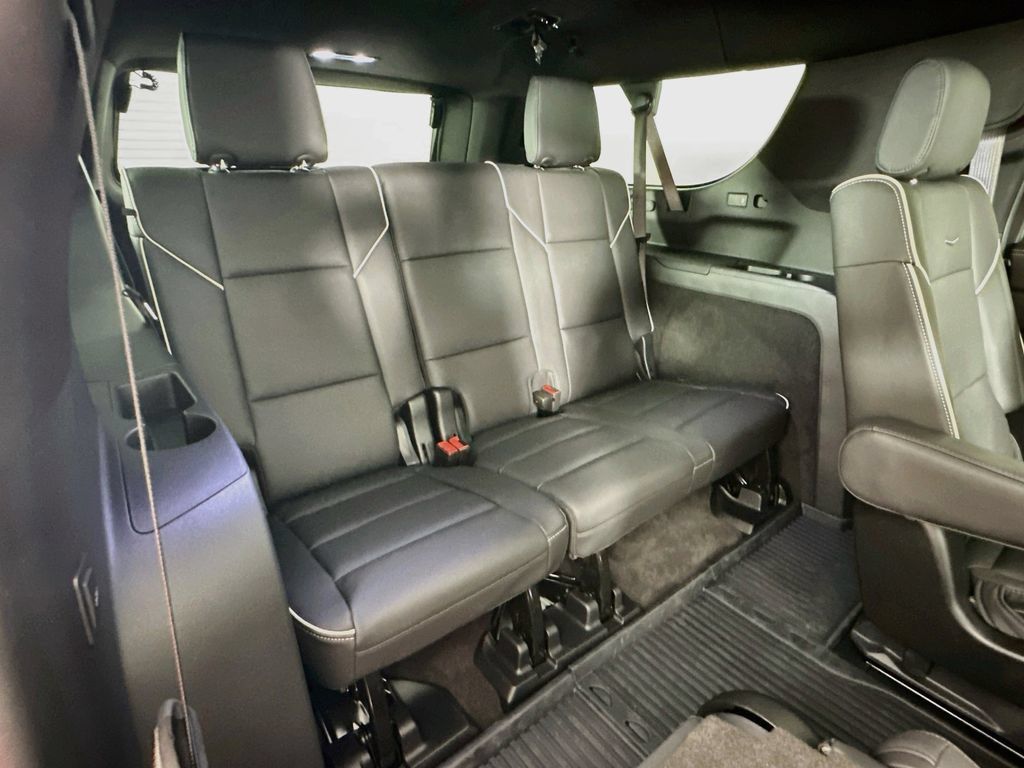 Certified 2026 Cadillac Escalade ESV Luxury w/ LPO, Radiant Package AWD/4WD image 27