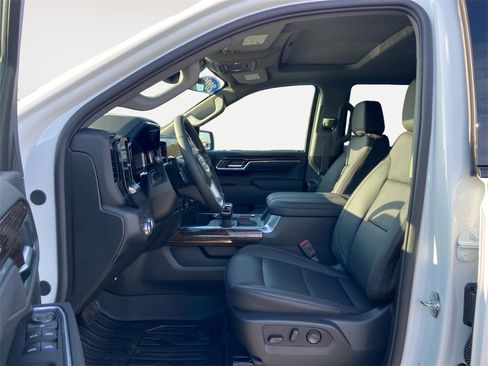 New 2026 GMC Sierra 1500 Elevation w/ Elevation Premium Package image 9