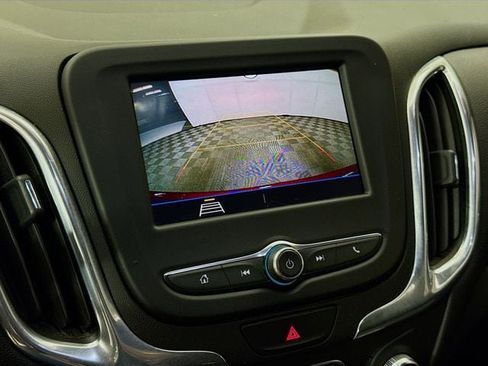 Used 2020 Chevrolet Equinox LT w/ Driver Convenience Package FWD image 15