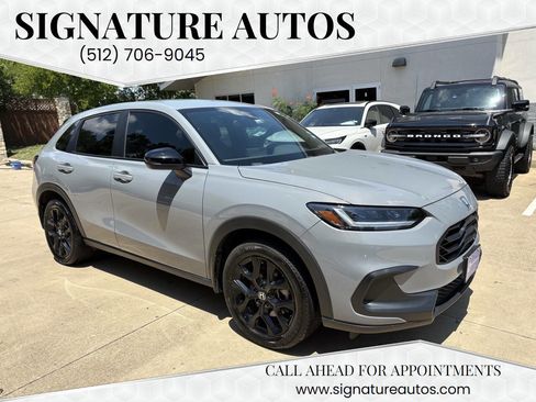 Used 2023 Honda HR-V Sport image 1