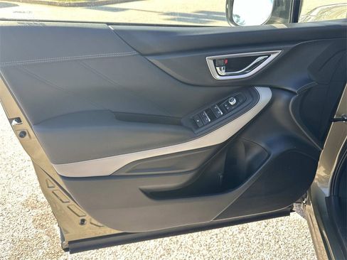 Used 2022 Subaru Forester Limited image 19