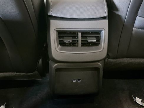 New 2026 Chevrolet Equinox EV LT FWD image 27