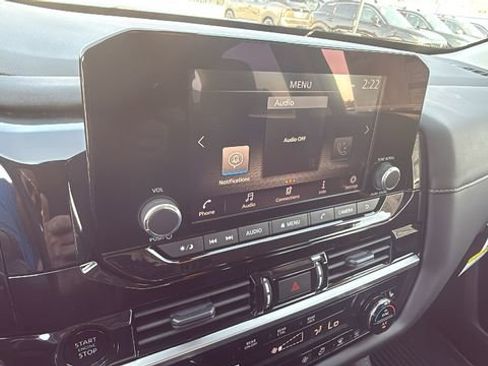 New 2025 Nissan Pathfinder SV image 15