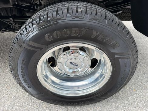Used 2017 Ford F350 Lariat w/ Tow Technology Bundle AWD/4WD image 37