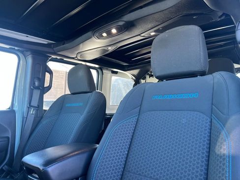 Used 2024 Jeep Wrangler Unlimited Rubicon 4xe w/ Technology Group image 16