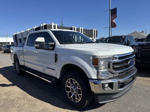 Used 2022 Ford F350 Lariat w/ FX4 Off-Road Package image 4