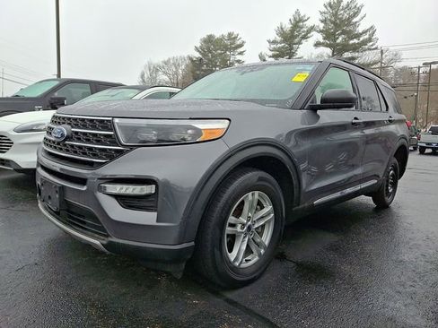 Certified 2022 Ford Explorer XLT w/ Equipment Group 202A image 2