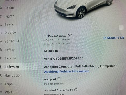 Used 2021 Tesla Model Y Long Range image 3