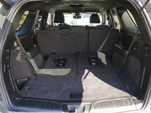 Used 2025 Dodge Durango GT w/ Blacktop Package AWD/4WD image 28