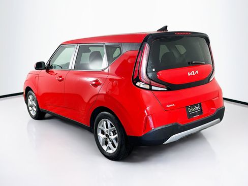 Used 2025 Kia Soul LX w/ LX Technology Package FWD image 5