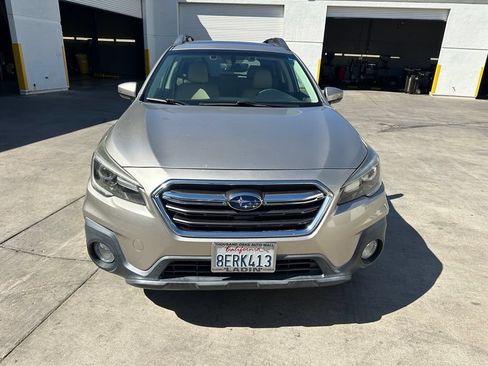 Used 2018 Subaru Outback 2.5i Limited AWD/4WD image 7