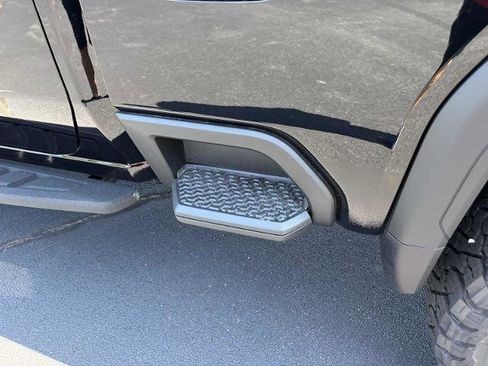 New 2025 GMC Sierra 2500 AT4 w/ AT4 Premium Plus Package image 34