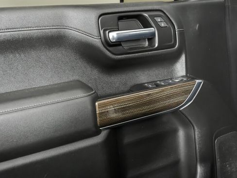 Used 2020 Chevrolet Silverado 1500 LT RWD image 13