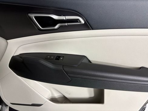 New 2026 Kia Sportage EX FWD image 12