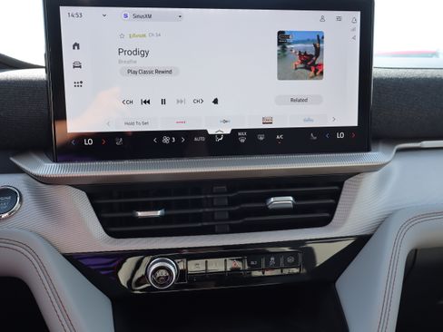 New 2026 Ford Explorer Active image 19