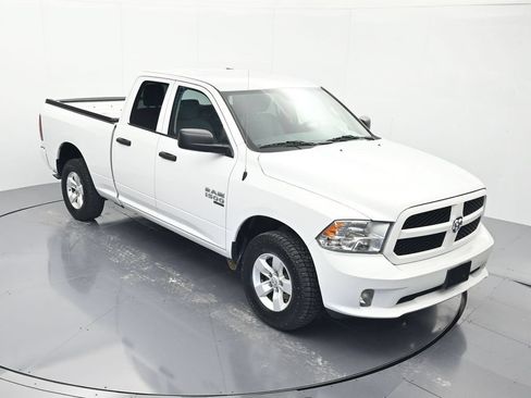 Used 2019 RAM 1500 Express AWD/4WD image 30