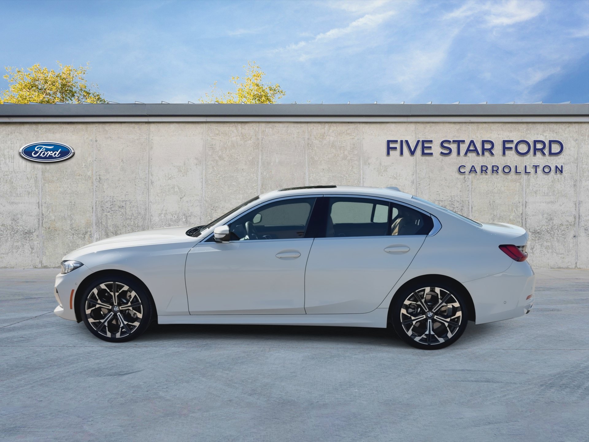 Used 2025 BMW 330i xDrive Sedan w/ Premium Package AWD/4WD image 5