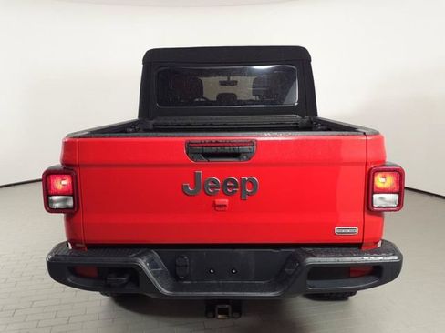 Used 2020 Jeep Gladiator Overland AWD/4WD image 5