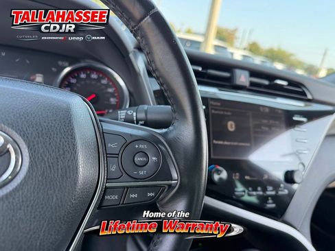 Used 2020 Toyota Camry XSE FWD image 22