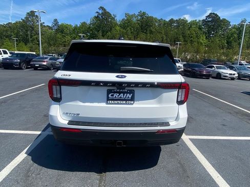 New 2026 Ford Explorer Active image 6